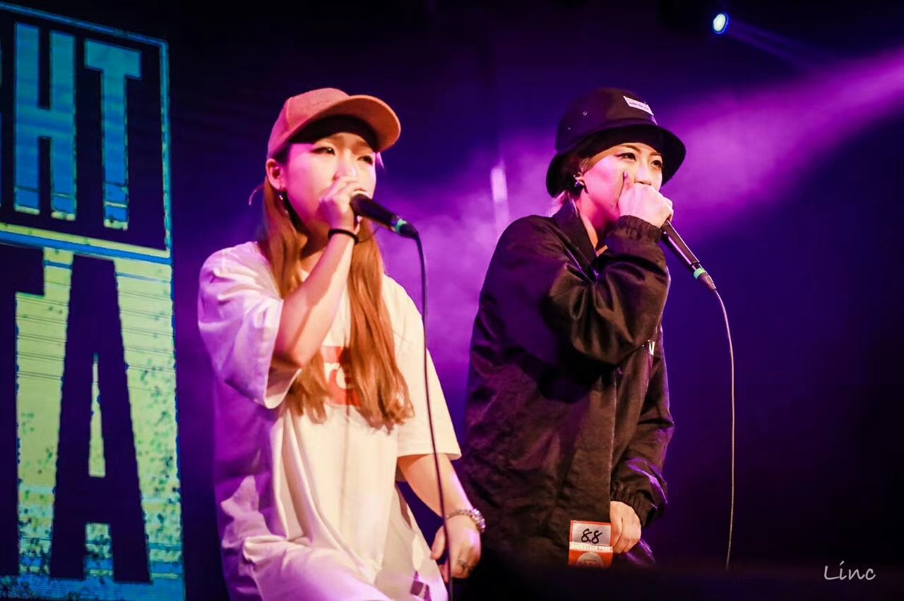 Double Real Beatbox yu zhou chao ji wu di mei shao nv zu he