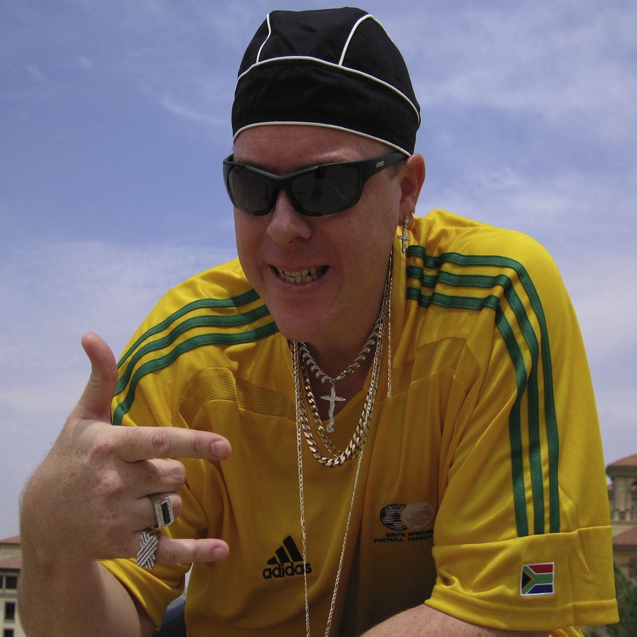 And Then I Moered Him / Rugby Roti