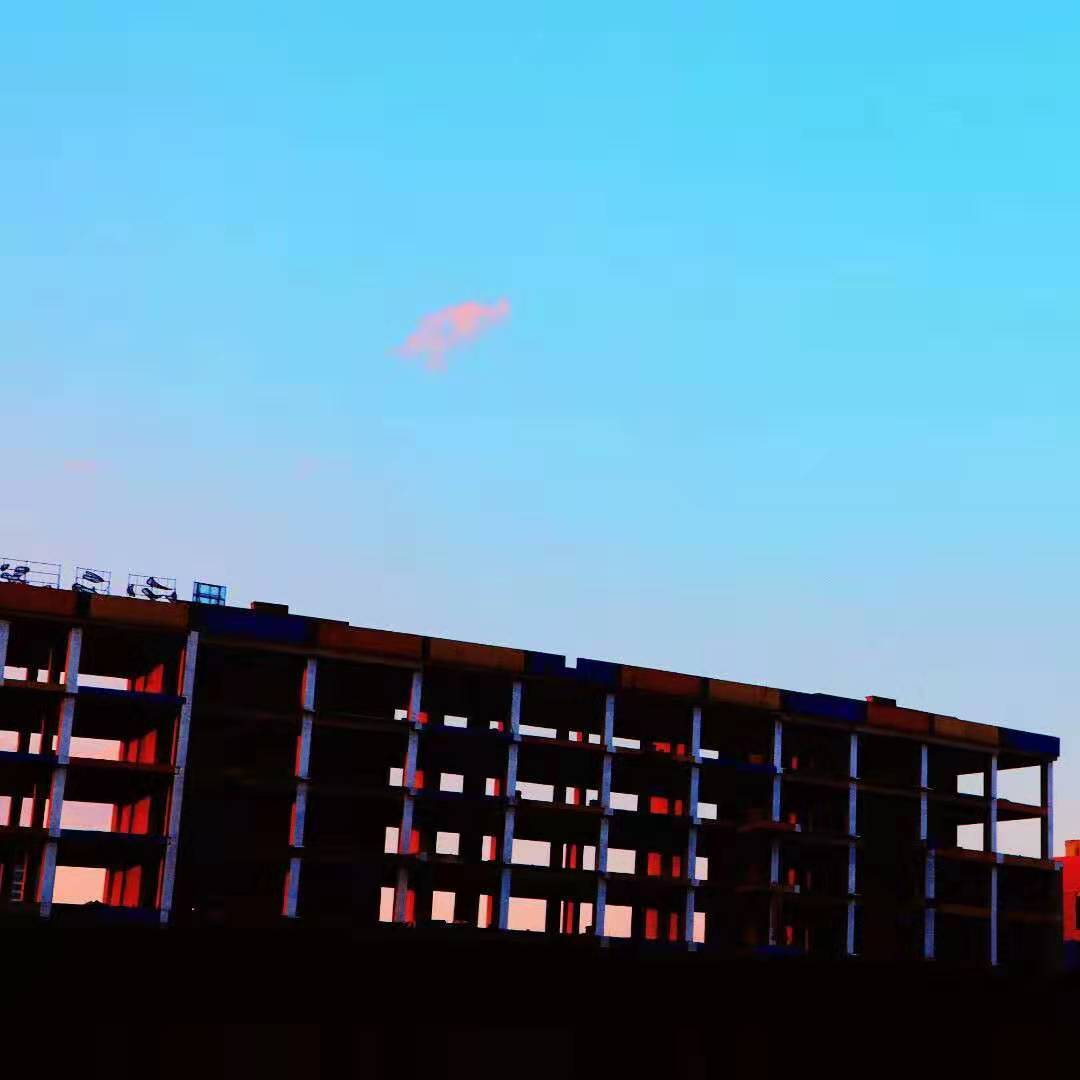 996